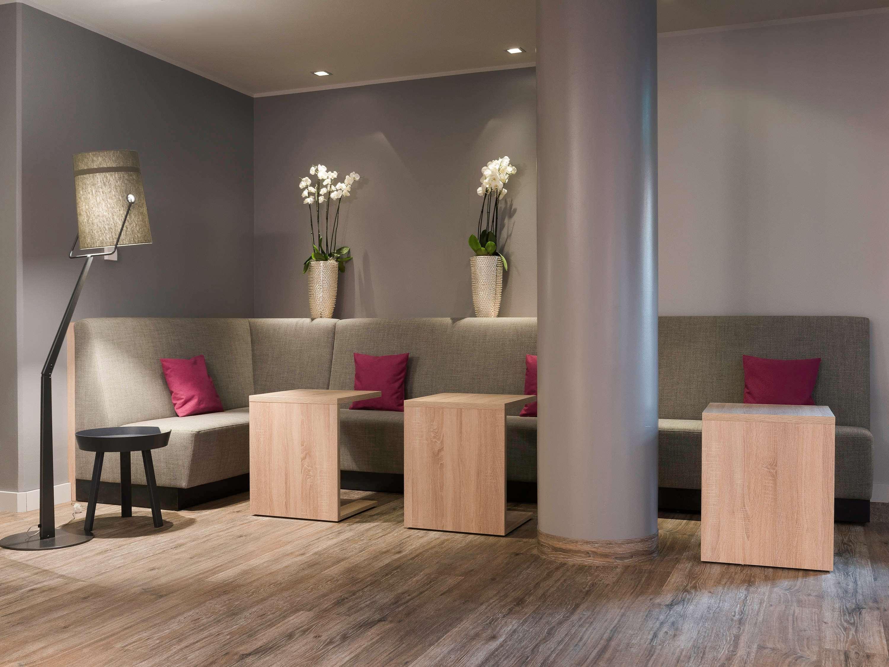 Hotel Mercure Neuperlach Süd 4*